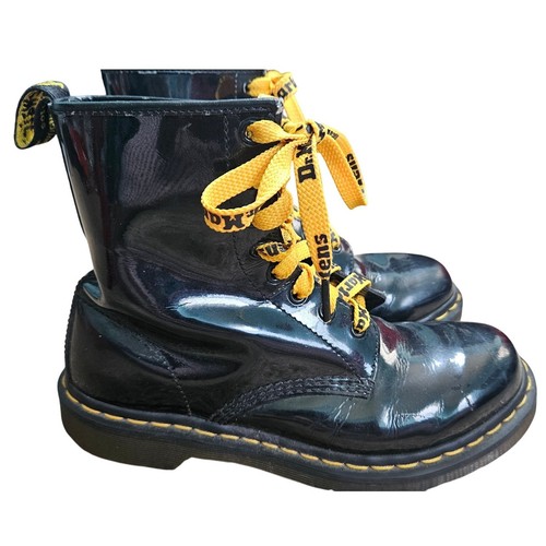 Martens black patent - dr.,