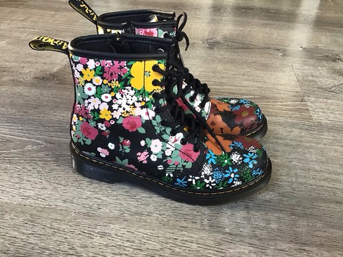 Doc martens kids size - 4, us