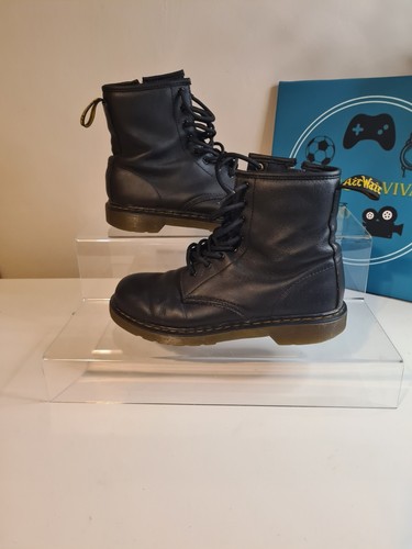 Martens hole boots docs - dr,